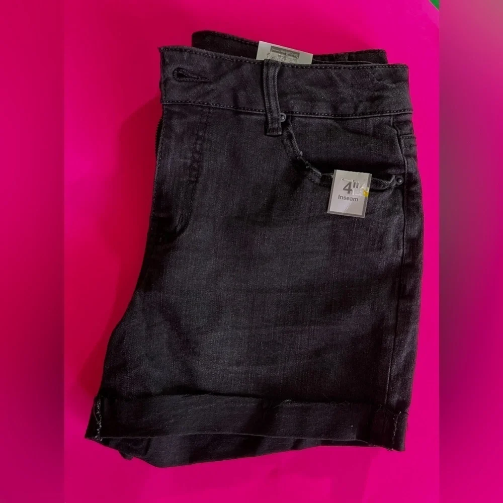 Time tru Core Short Relaxed Fit short black jeans size 8 Rayon Made in chine
